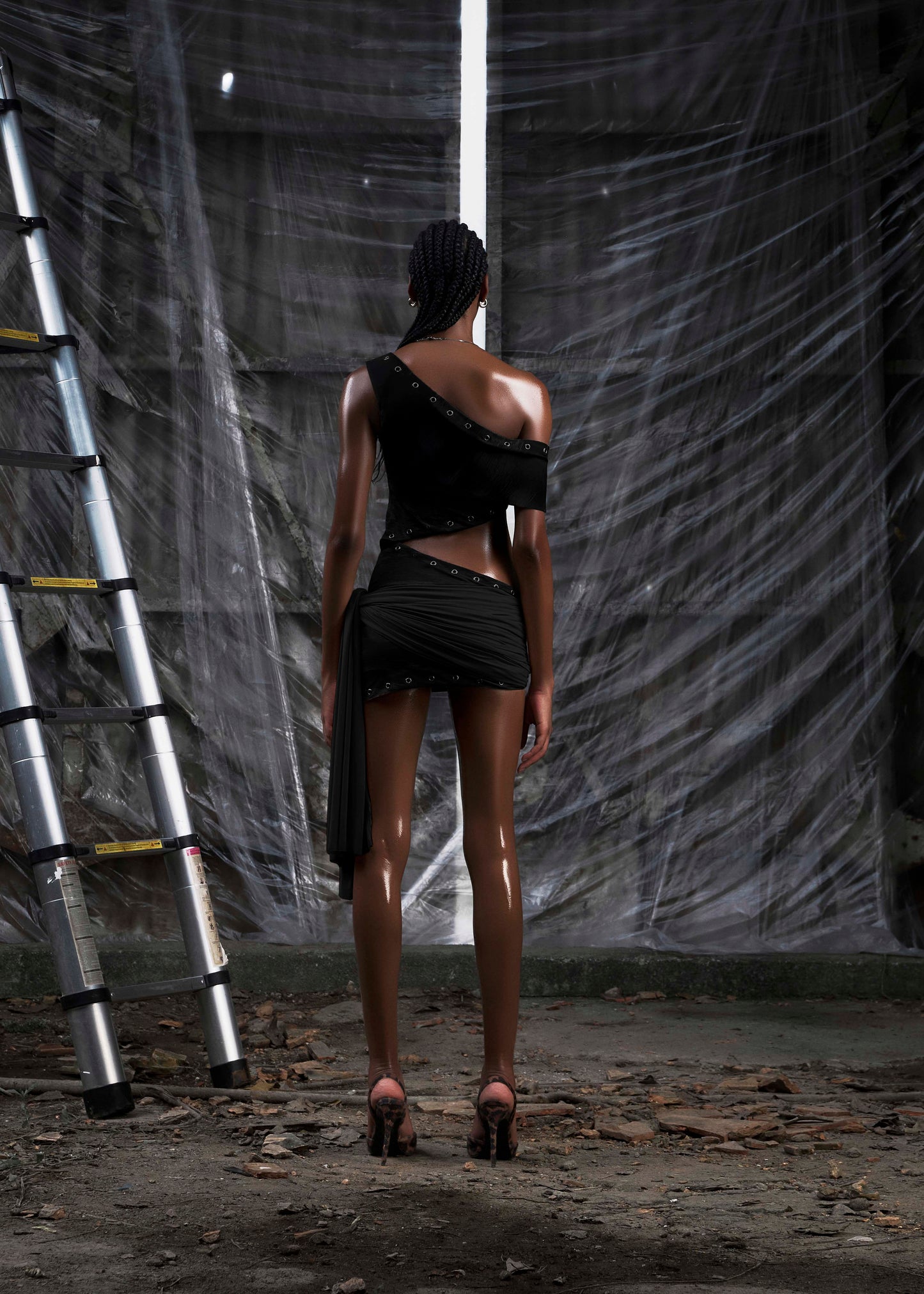 None Black One Shoulder Cut Out Wrapped Hips Dress